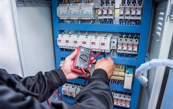 Réparation / Rénovation électrique, Locminé